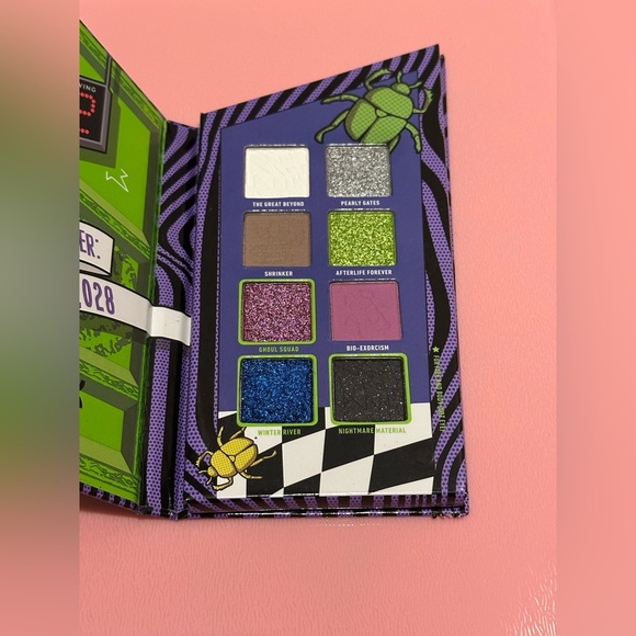 NYX Professional Makeup x Beetlejuice “Color for the Recently Deceased” Palette - Picture 10 of 15